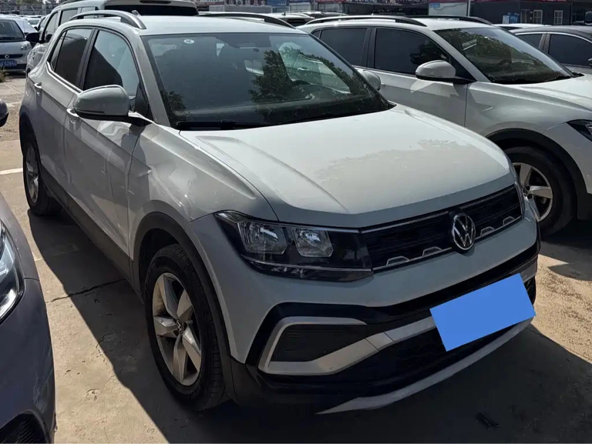 VOLKSWAGEN T-CROSS