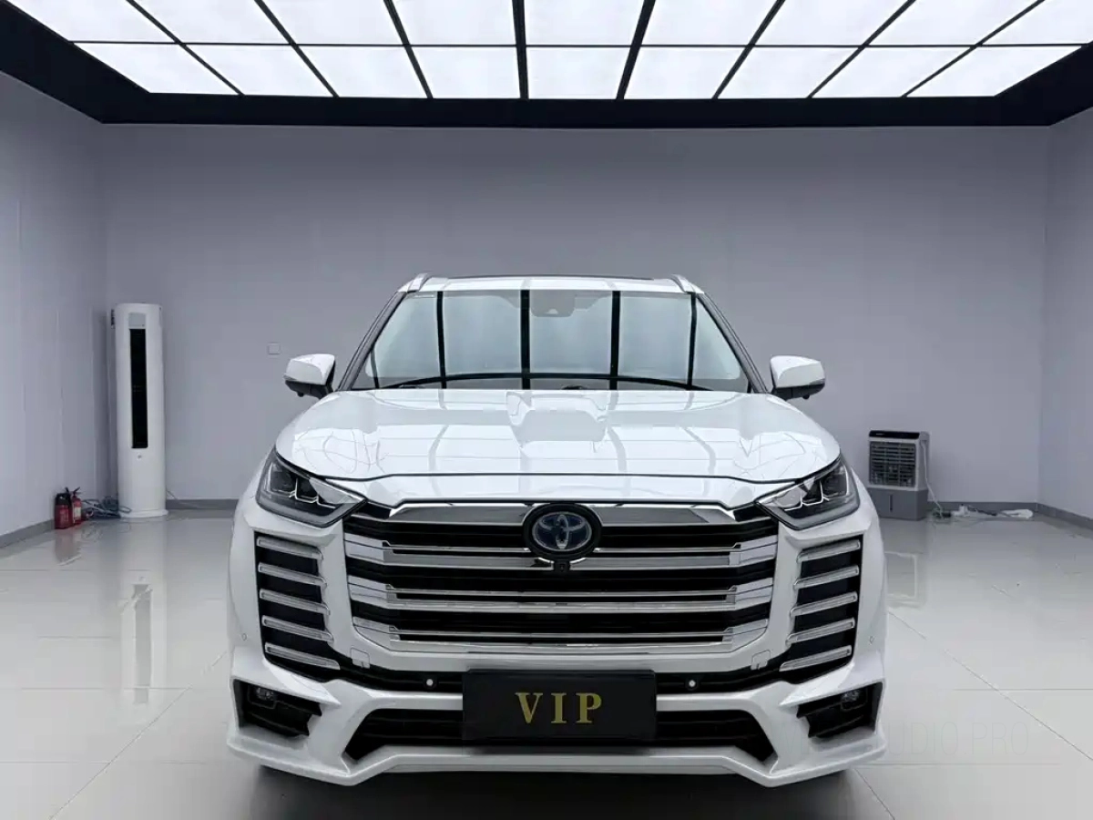 TOYOTA HIGHLANDER