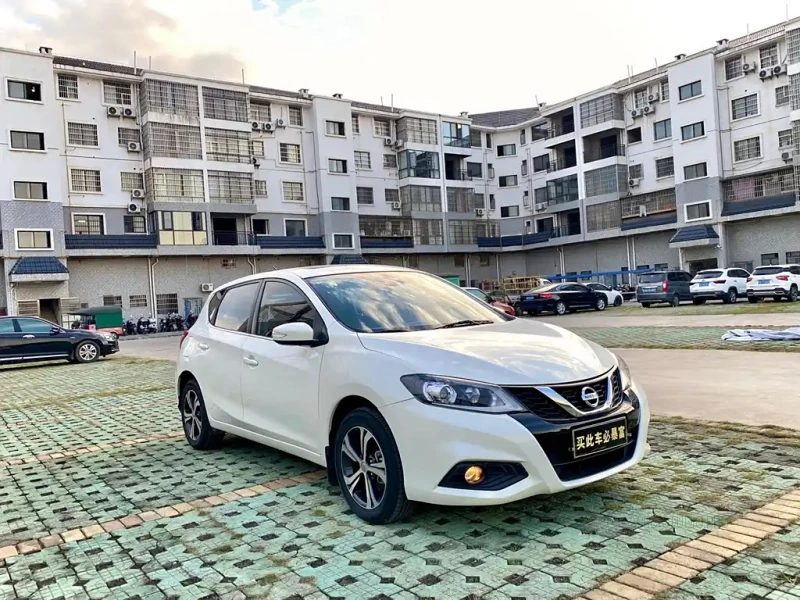 NISSAN TIIDA TIIDA