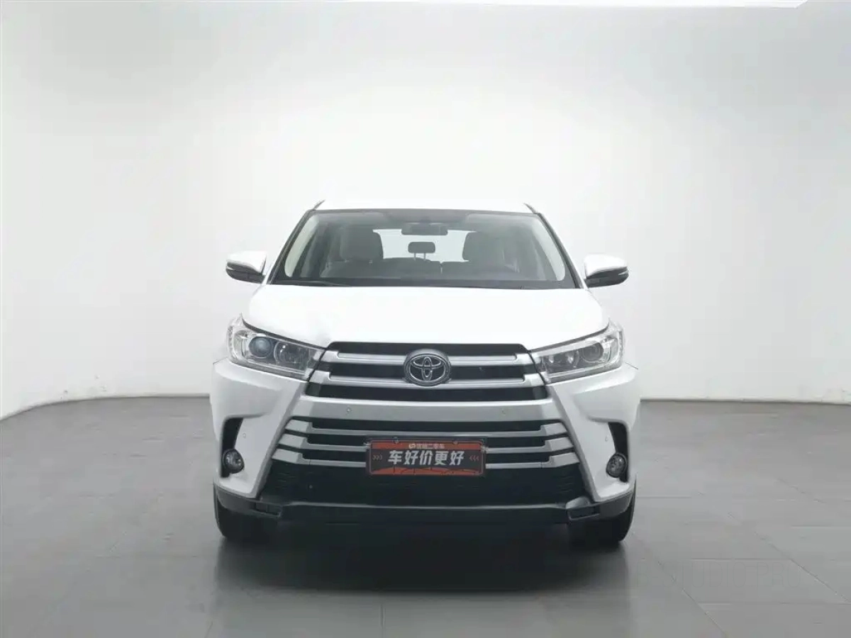 TOYOTA HIGHLANDER