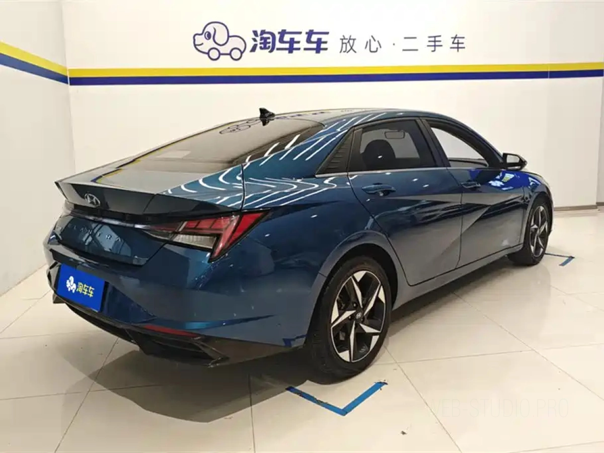 HYUNDAI ELANTRA