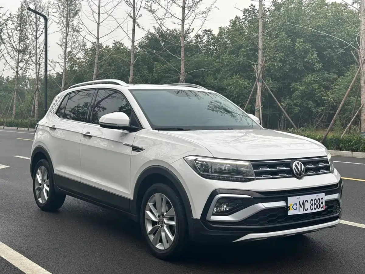 VOLKSWAGEN T-CROSS