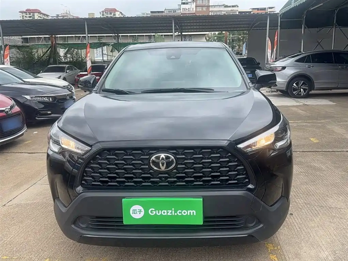 TOYOTA COROLLA CROSS