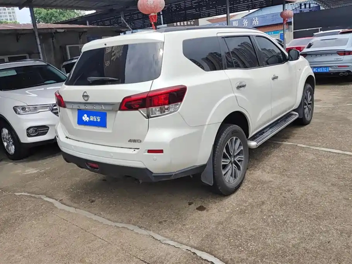 NISSAN TERRA