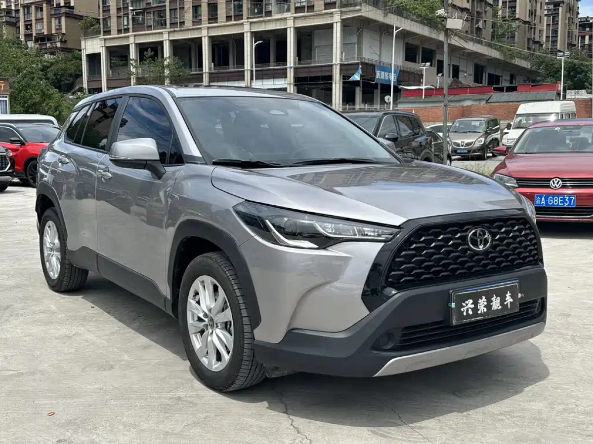 TOYOTA COROLLA CROSS