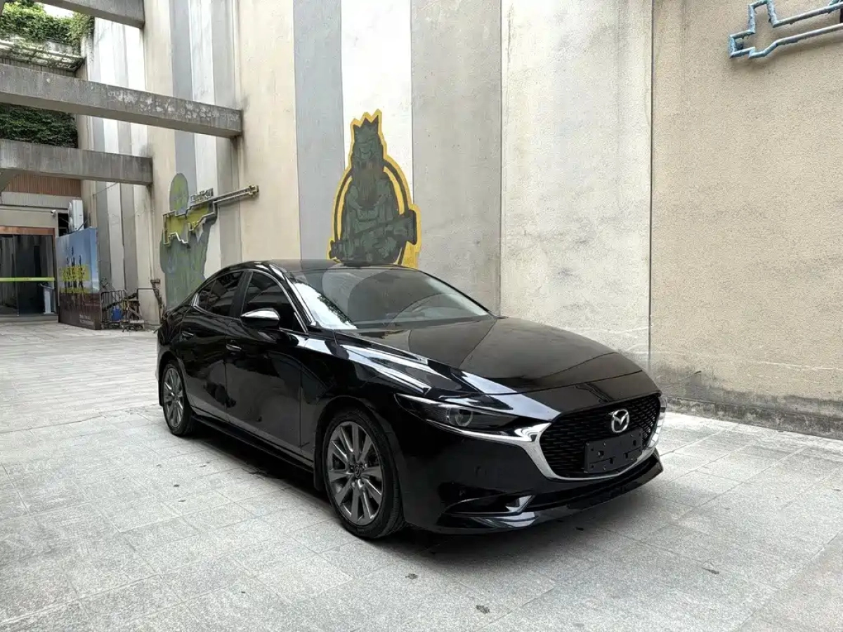 MAZDA 3 AXELA