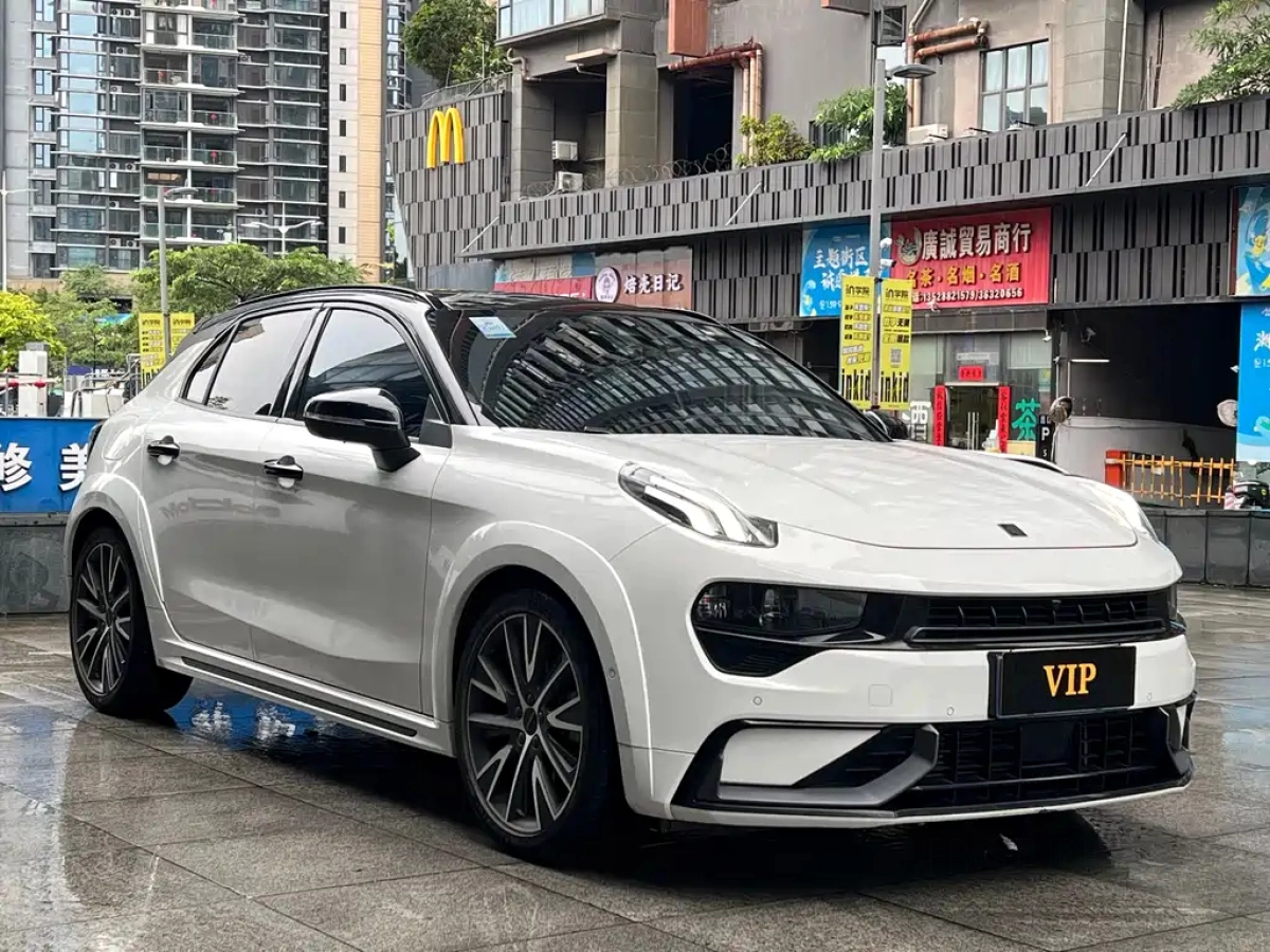 LYNK&CO 02 HATCHBACK
