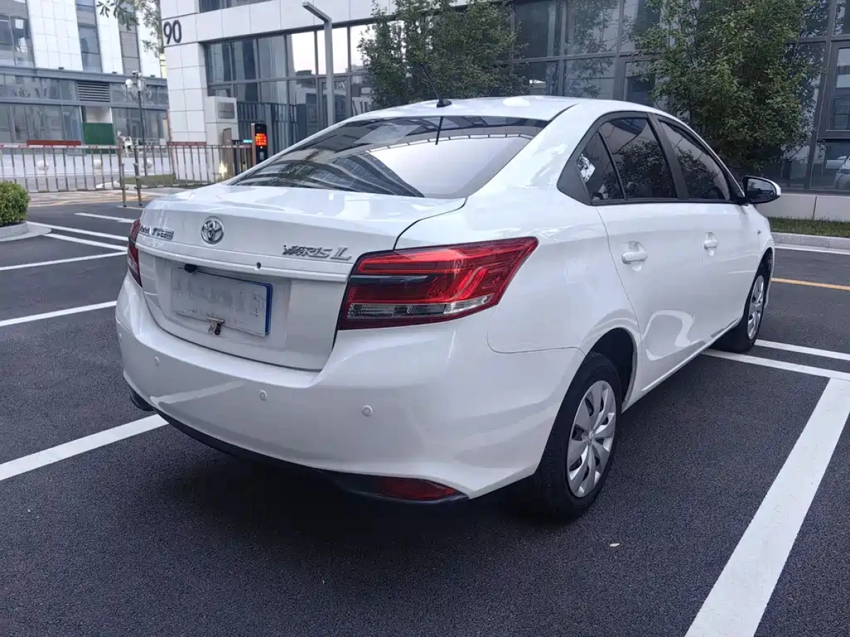 TOYOTA YARIS L ENJOY