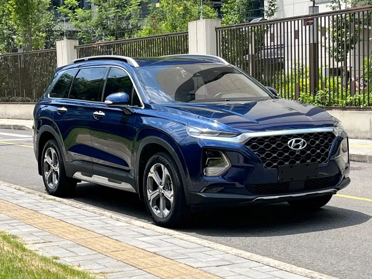 HYUNDAI SANTAFE