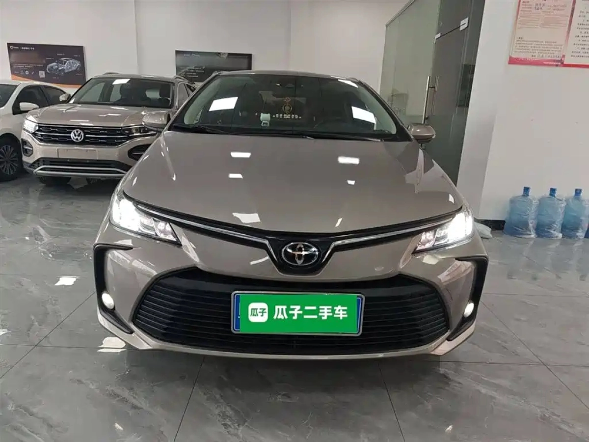 TOYOTA COROLLA
