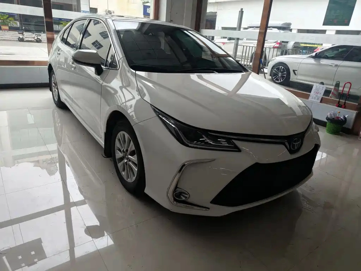 TOYOTA COROLLA