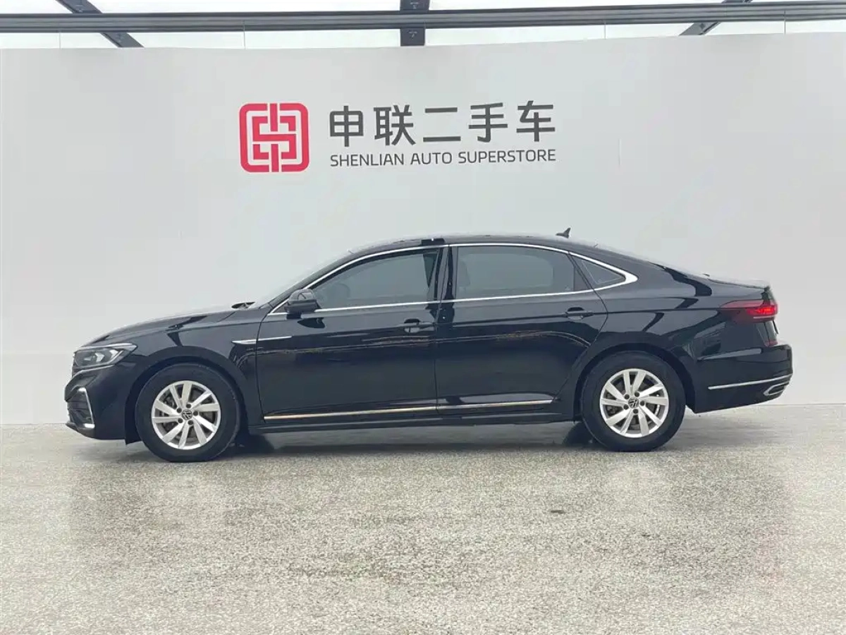 VOLKSWAGEN PASSAT NEW ENERGY