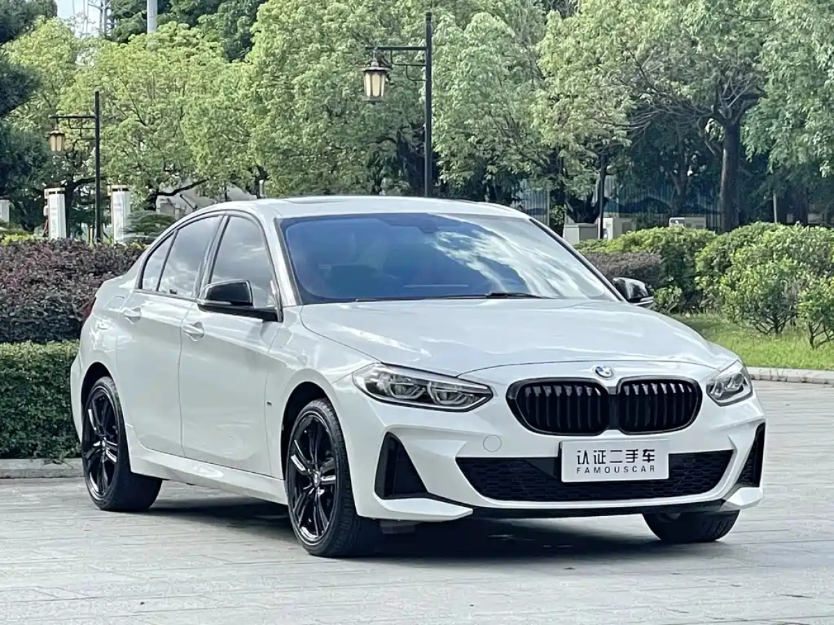 BMW 1-SERIES