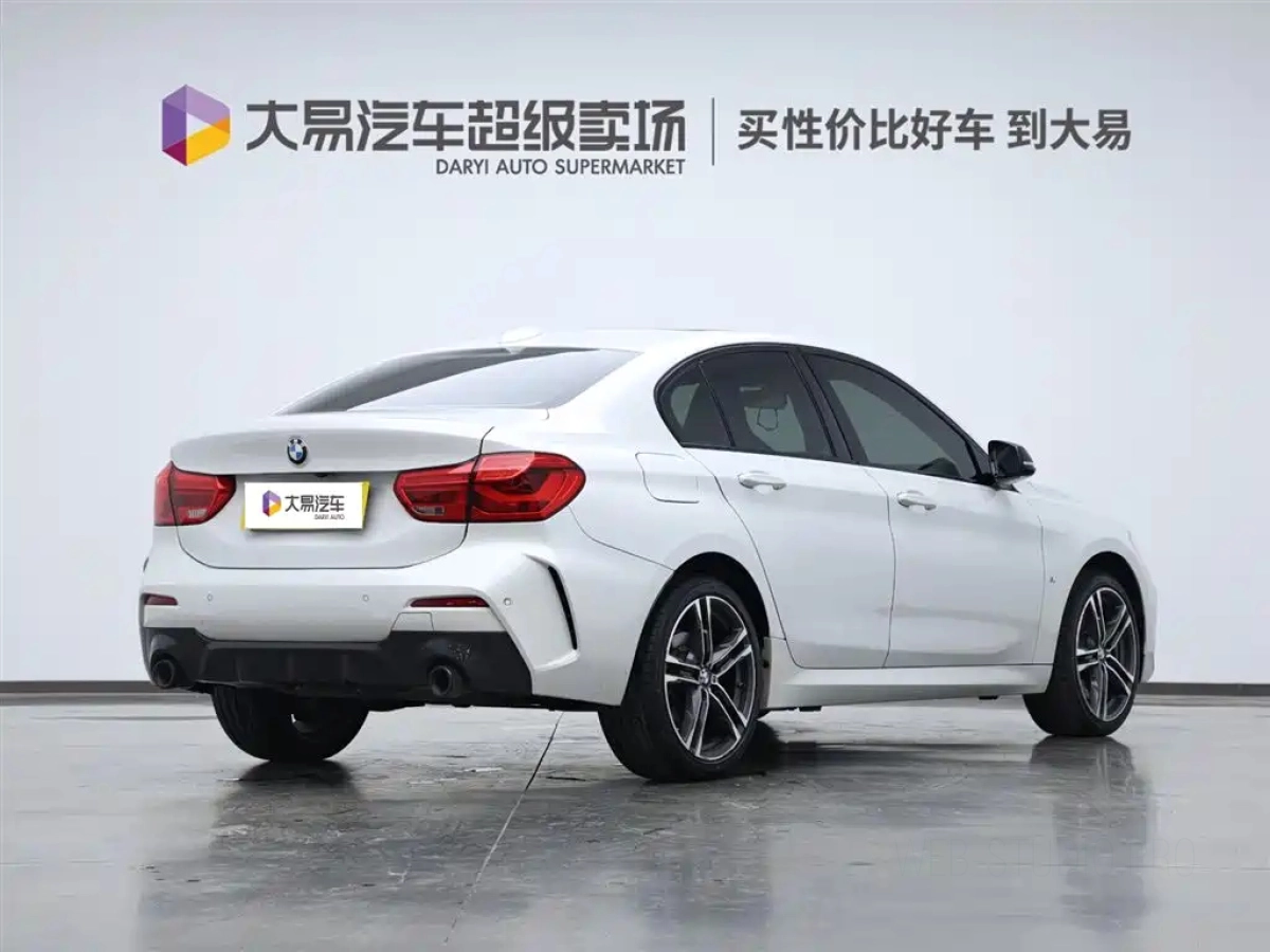 BMW 1-SERIES