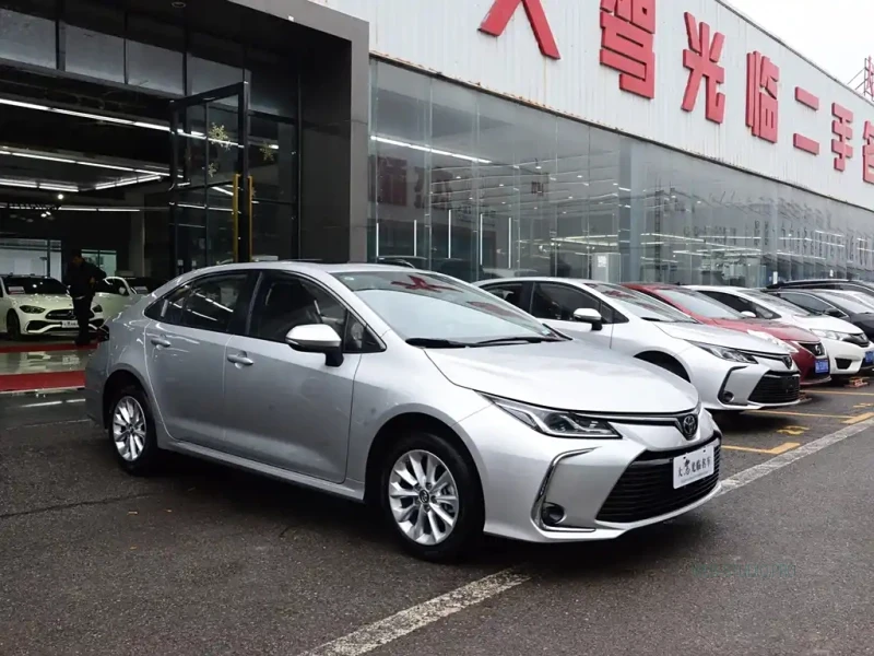 TOYOTA COROLLA