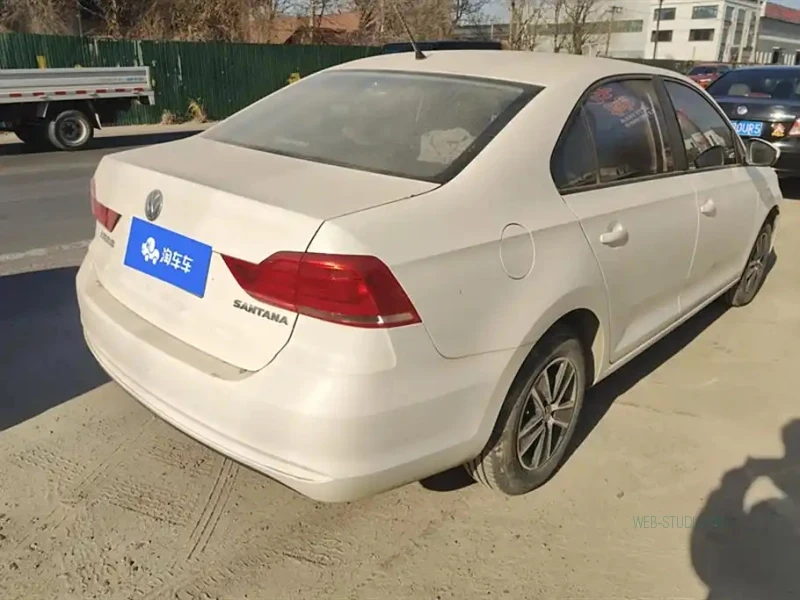 VOLKSWAGEN SANTANA