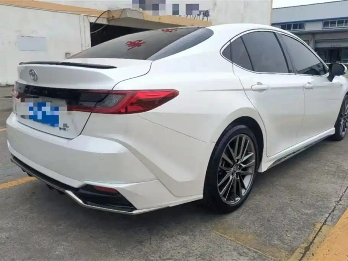TOYOTA CAMRY