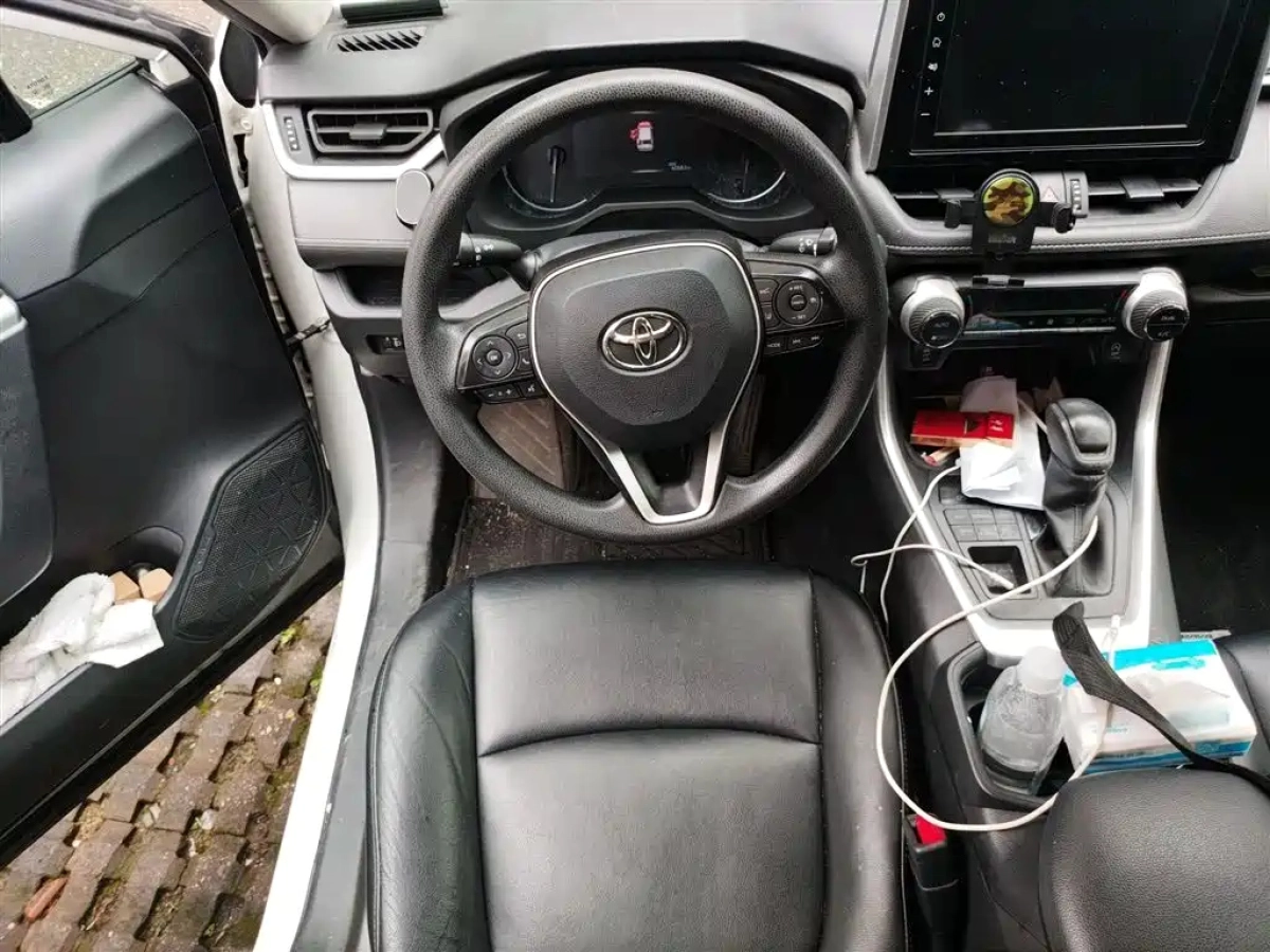 TOYOTA RAV4 RONGFANG