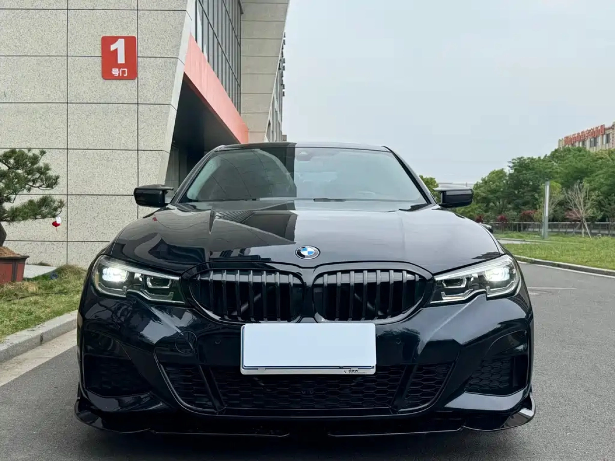 BMW 3-SERIES