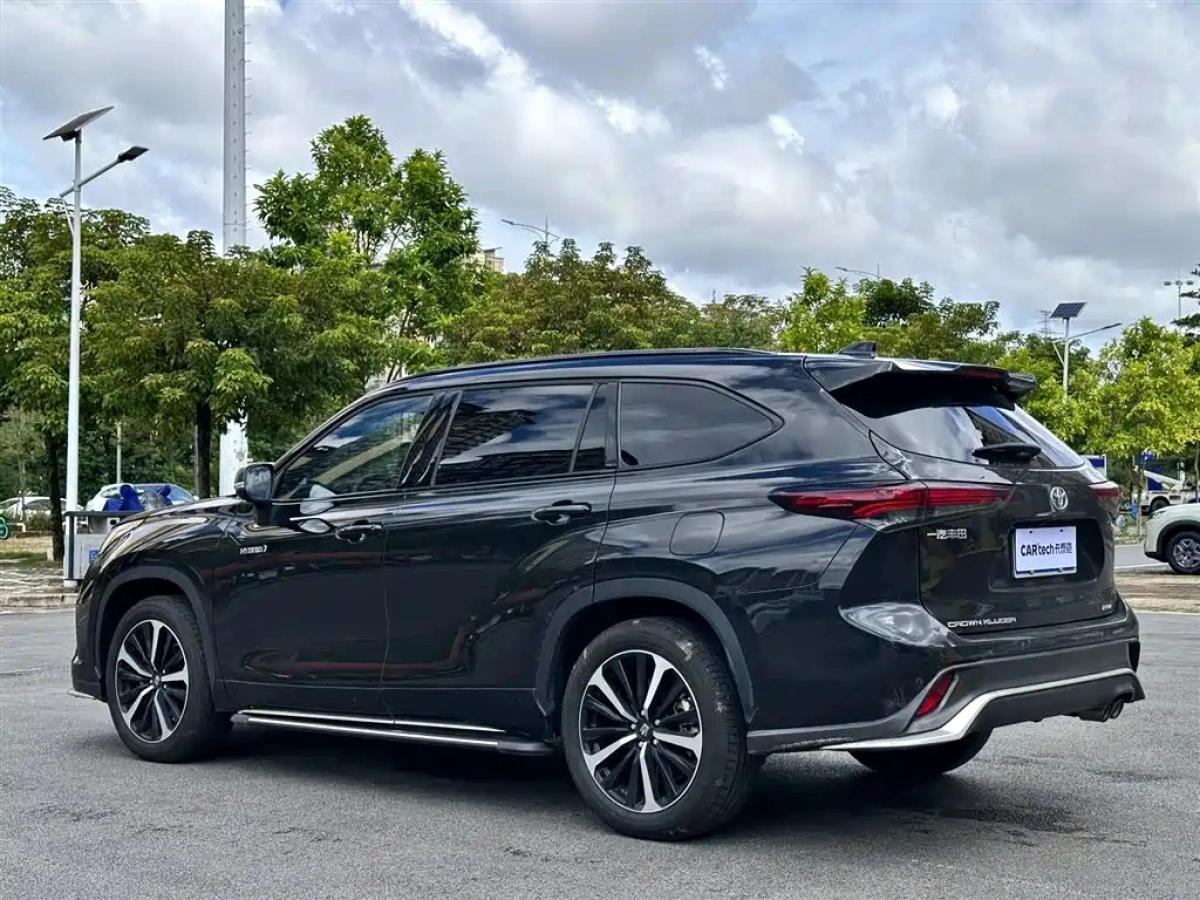 TOYOTA CROWN LUFANG