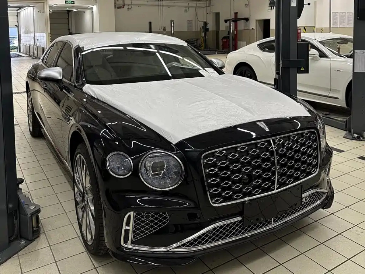 BENTLEY FLYING SPUR PLUG IN HYBRID