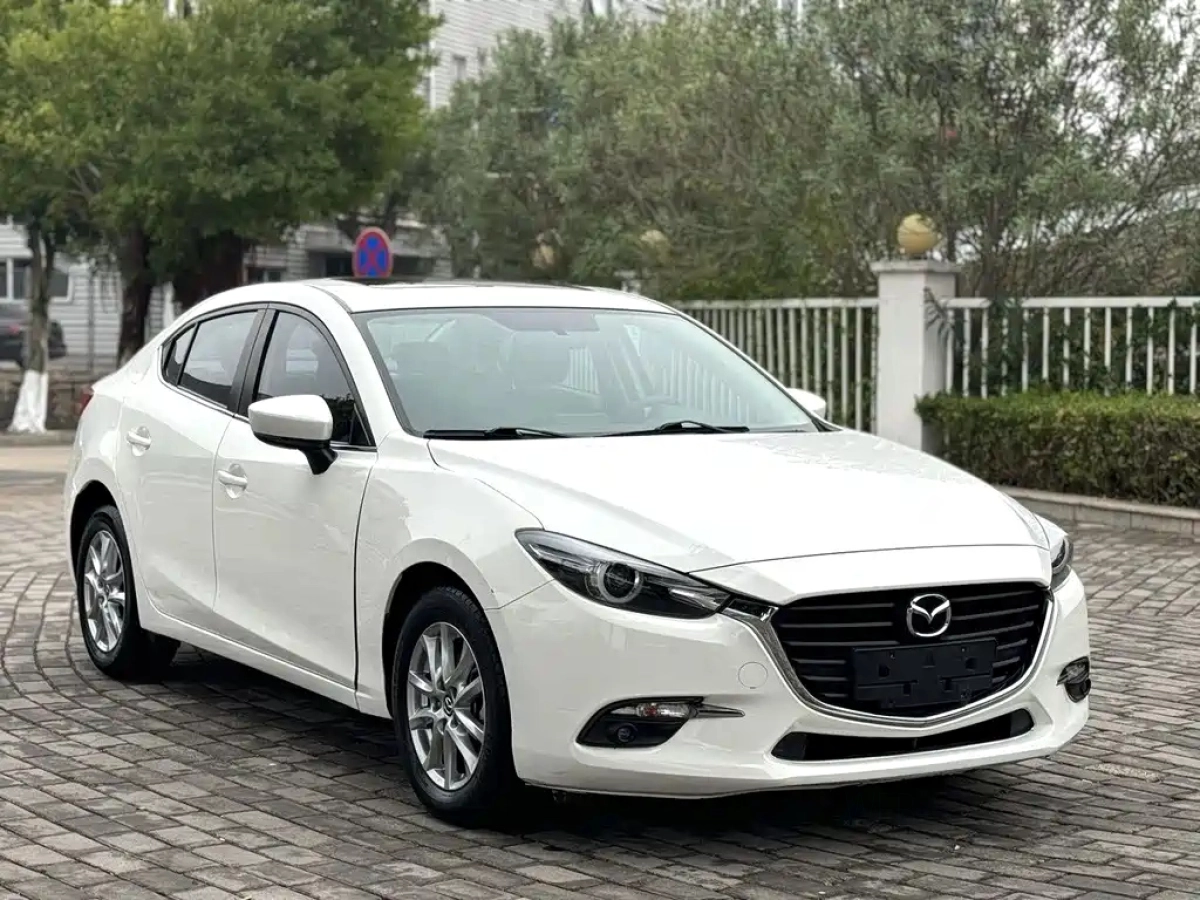 MAZDA 3 AXELA