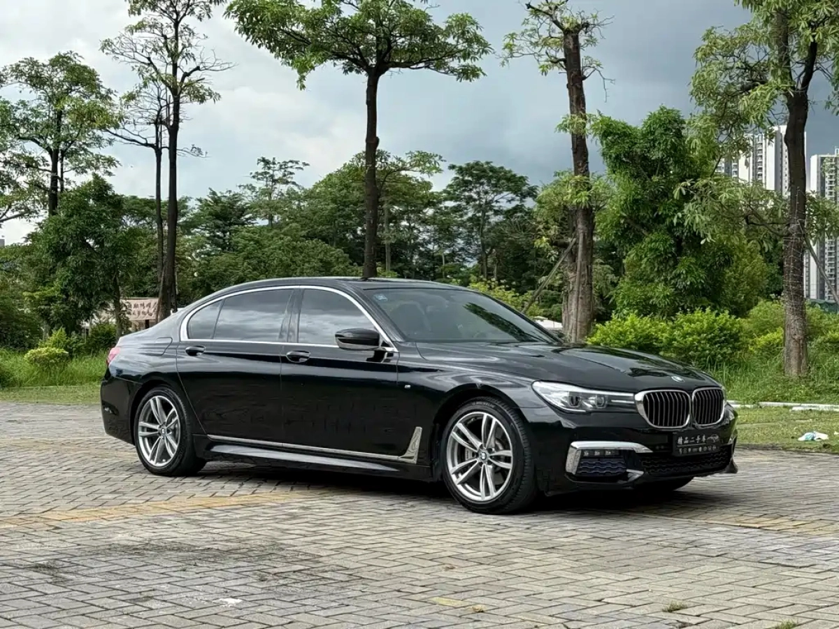 BMW 7-SERIES
