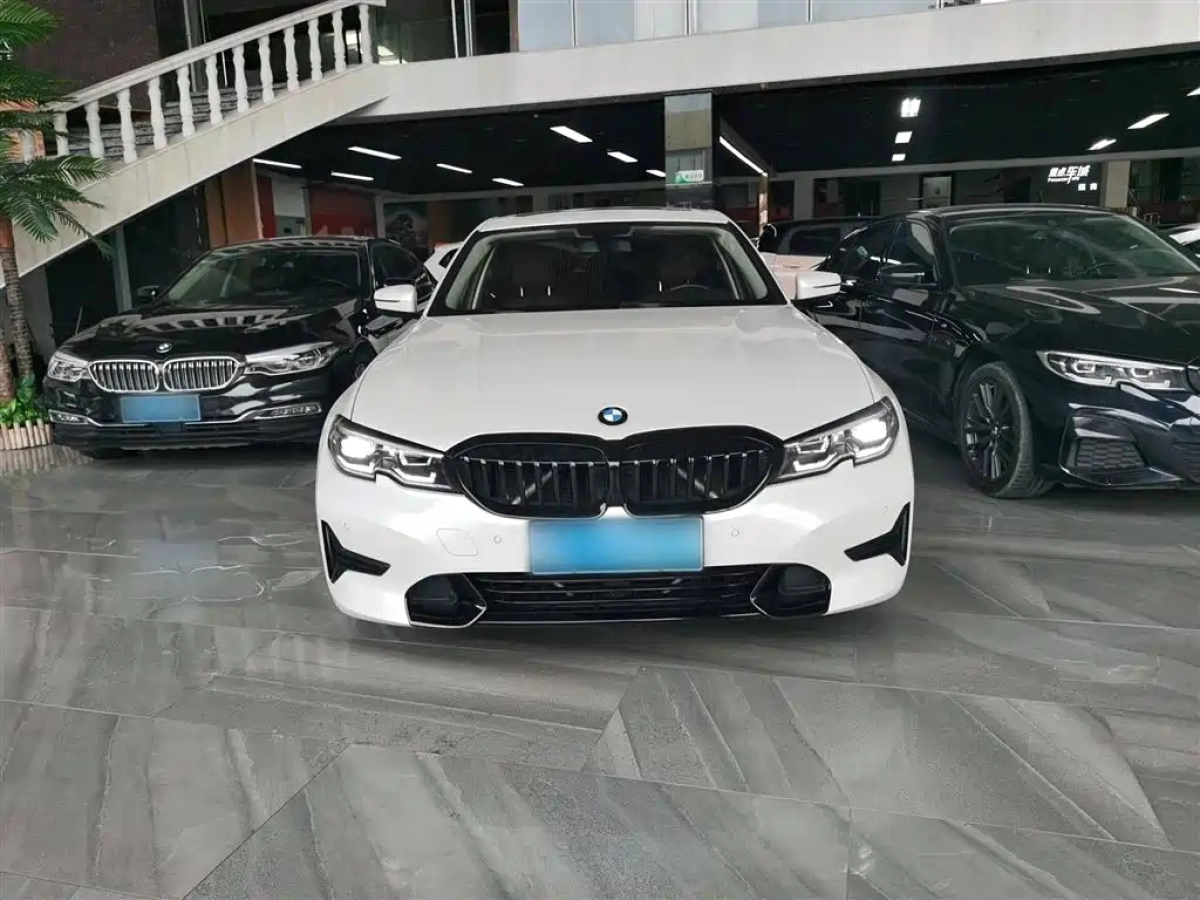 BMW 3-SERIES