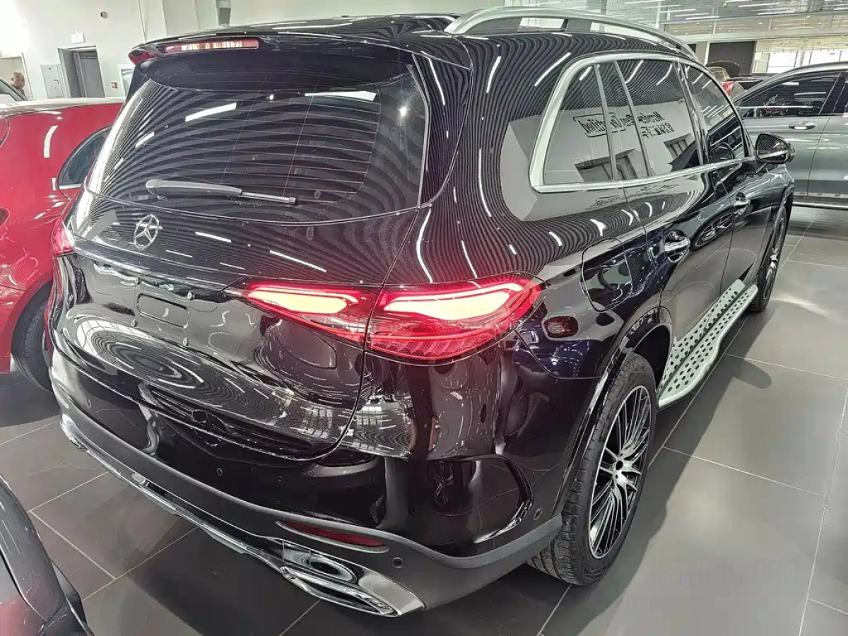 MERCEDES BENZ GLC