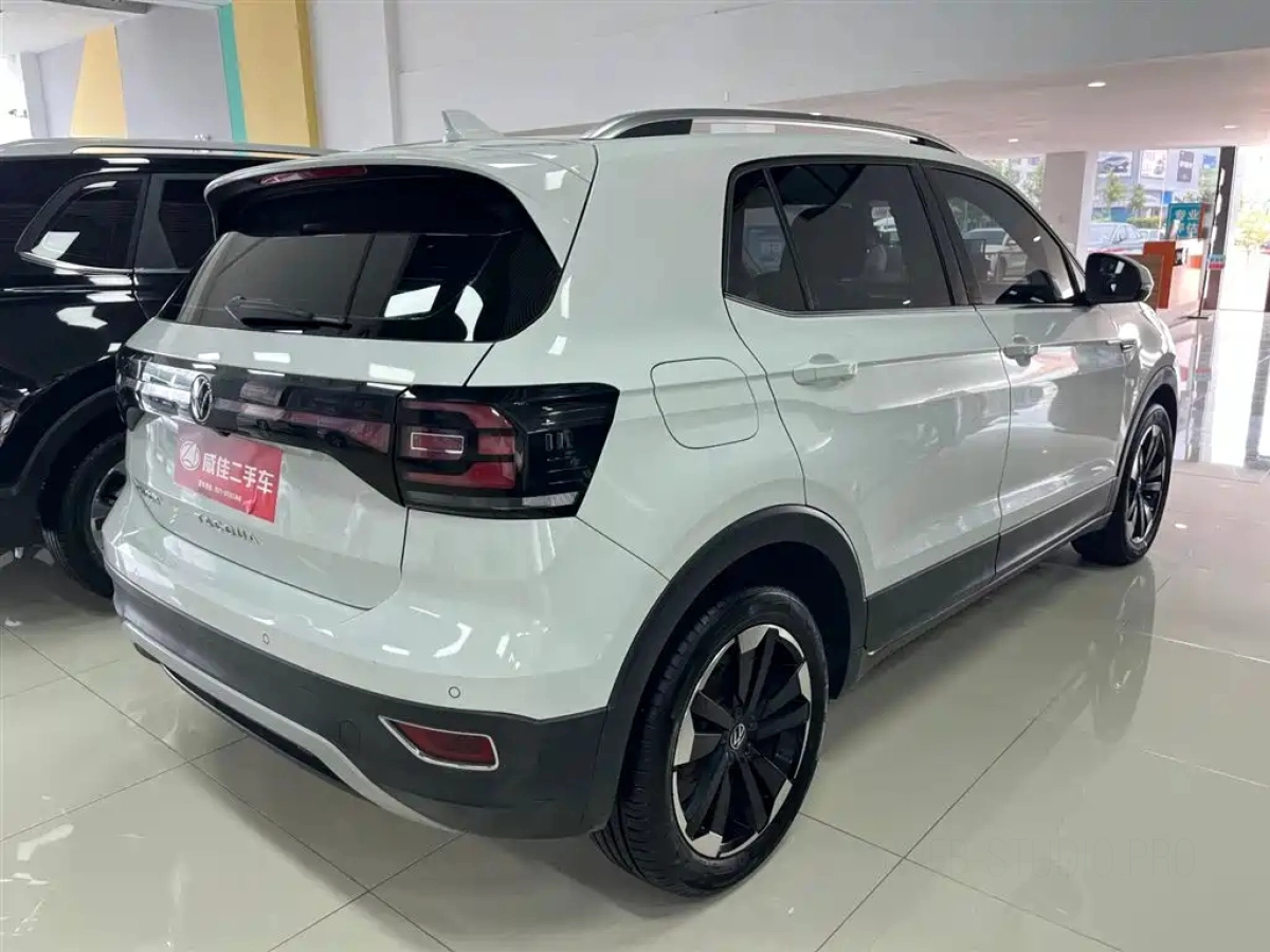 VOLKSWAGEN TACOUA