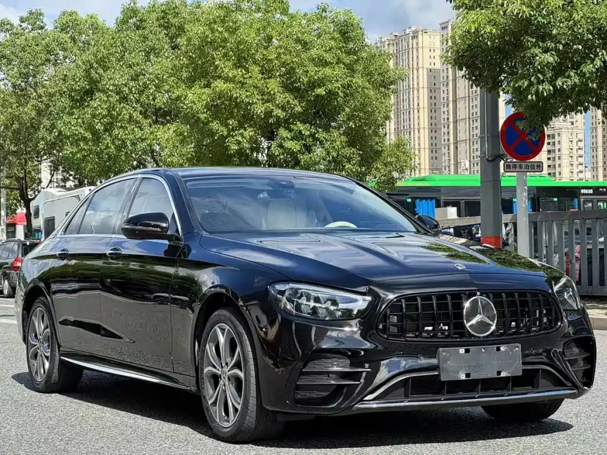 MERCEDES BENZ E-CLASS