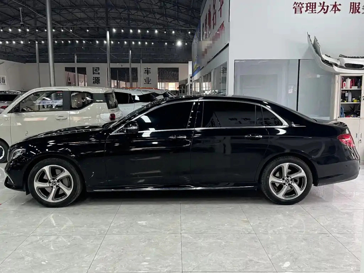 MERCEDES BENZ E-CLASS
