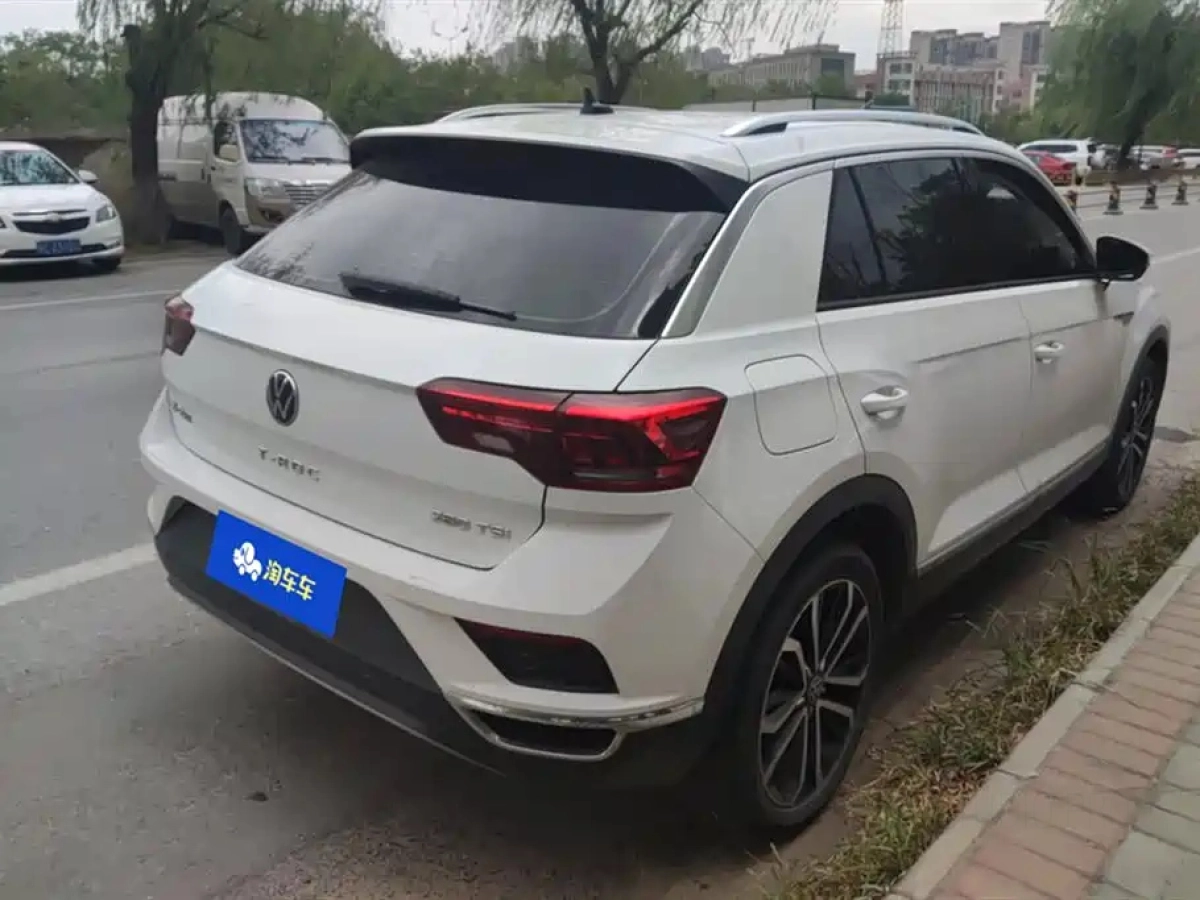 VOLKSWAGEN T-ROC TANGE