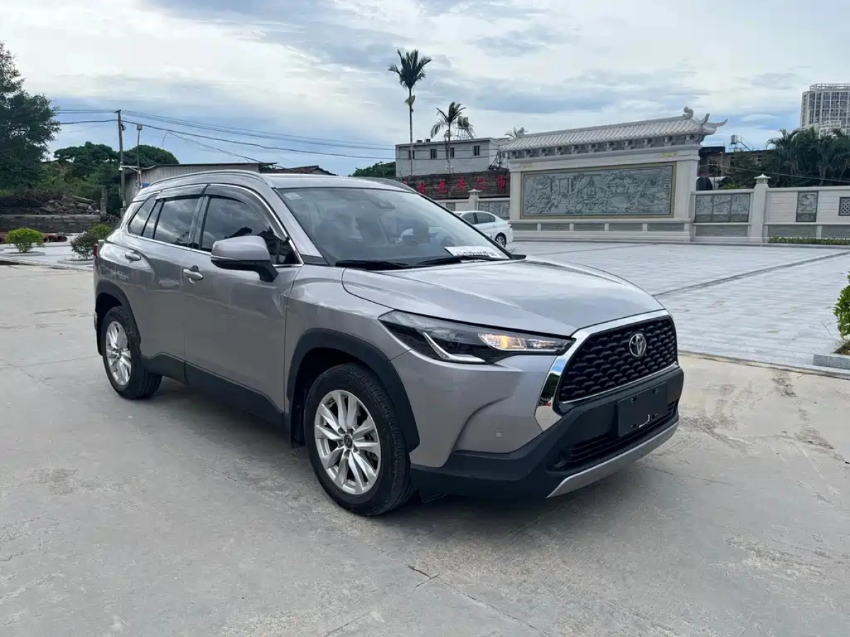 TOYOTA COROLLA CROSS