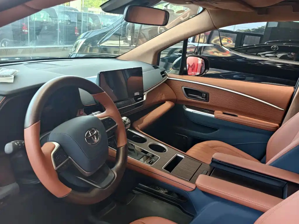 TOYOTA SIENNA SIENNA