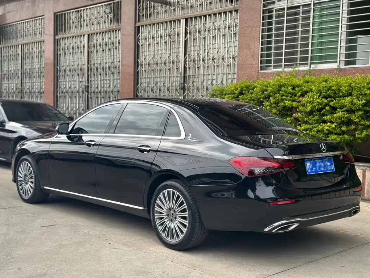 MERCEDES BENZ E-CLASS