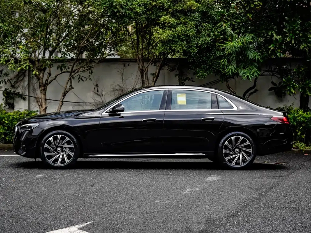 MERCEDES BENZ E-CLASS