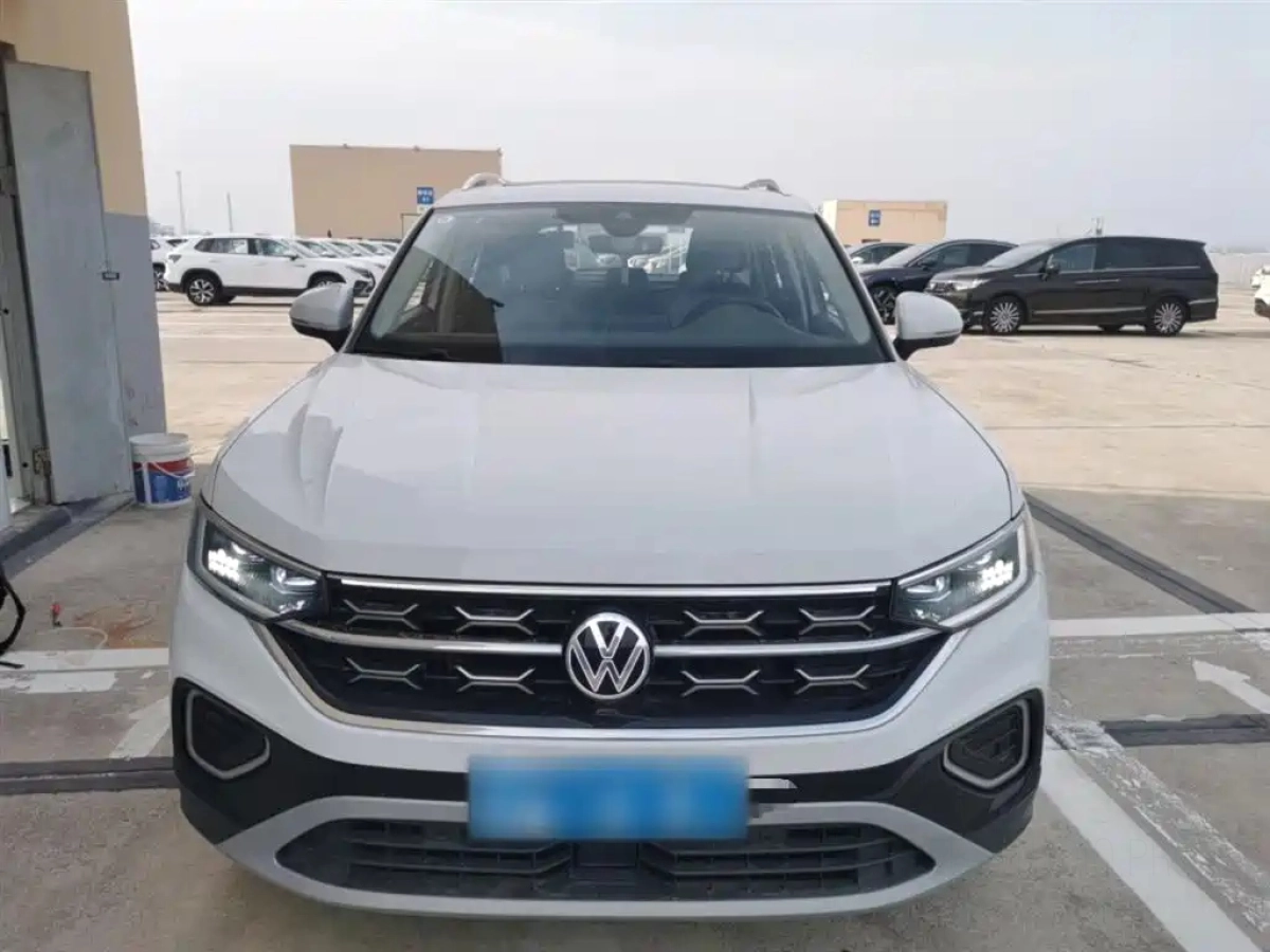 VOLKSWAGEN TAYRON