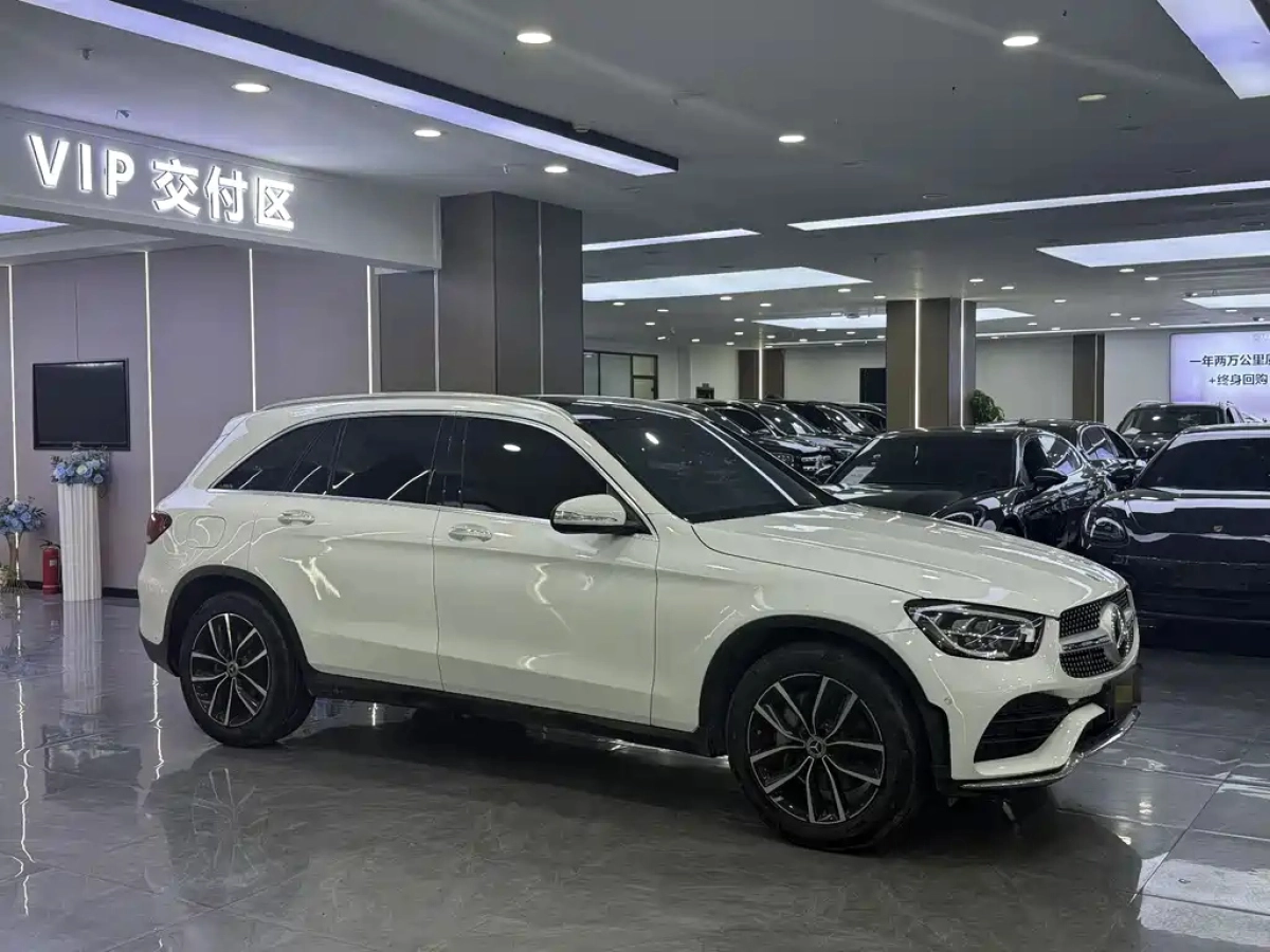 MERCEDES BENZ GLC