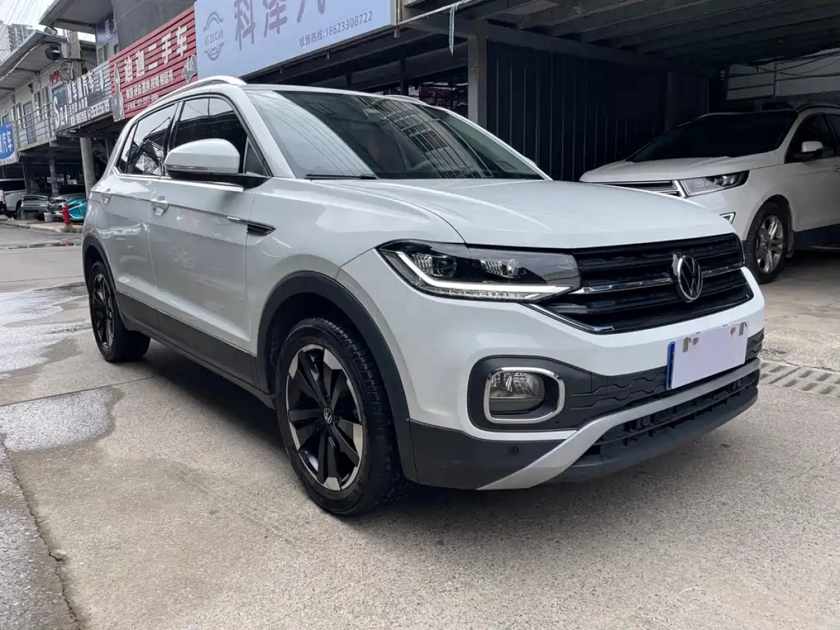 VOLKSWAGEN TACOUA