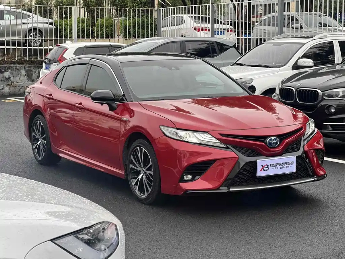TOYOTA CAMRY