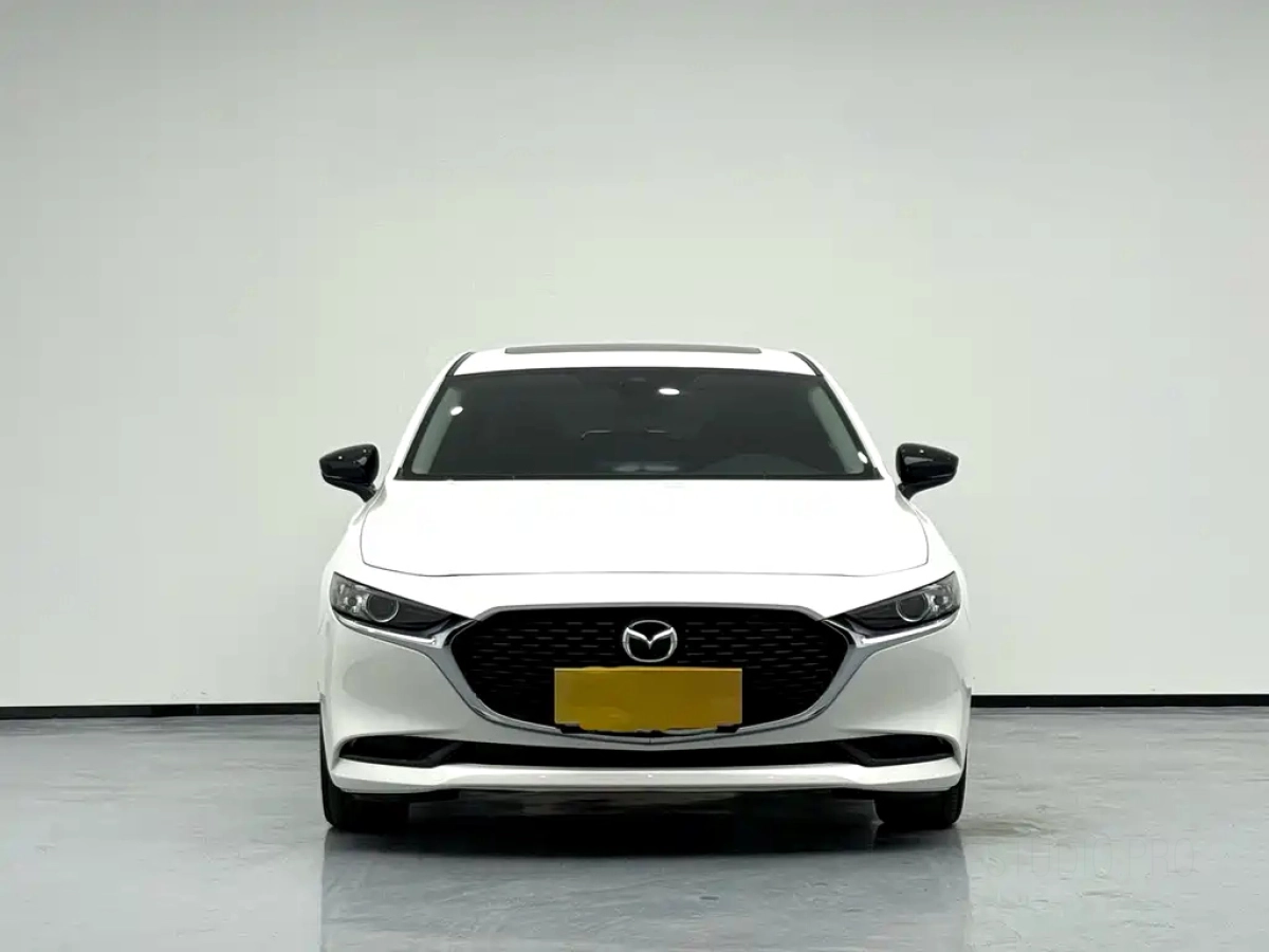 MAZDA 3 AXELA