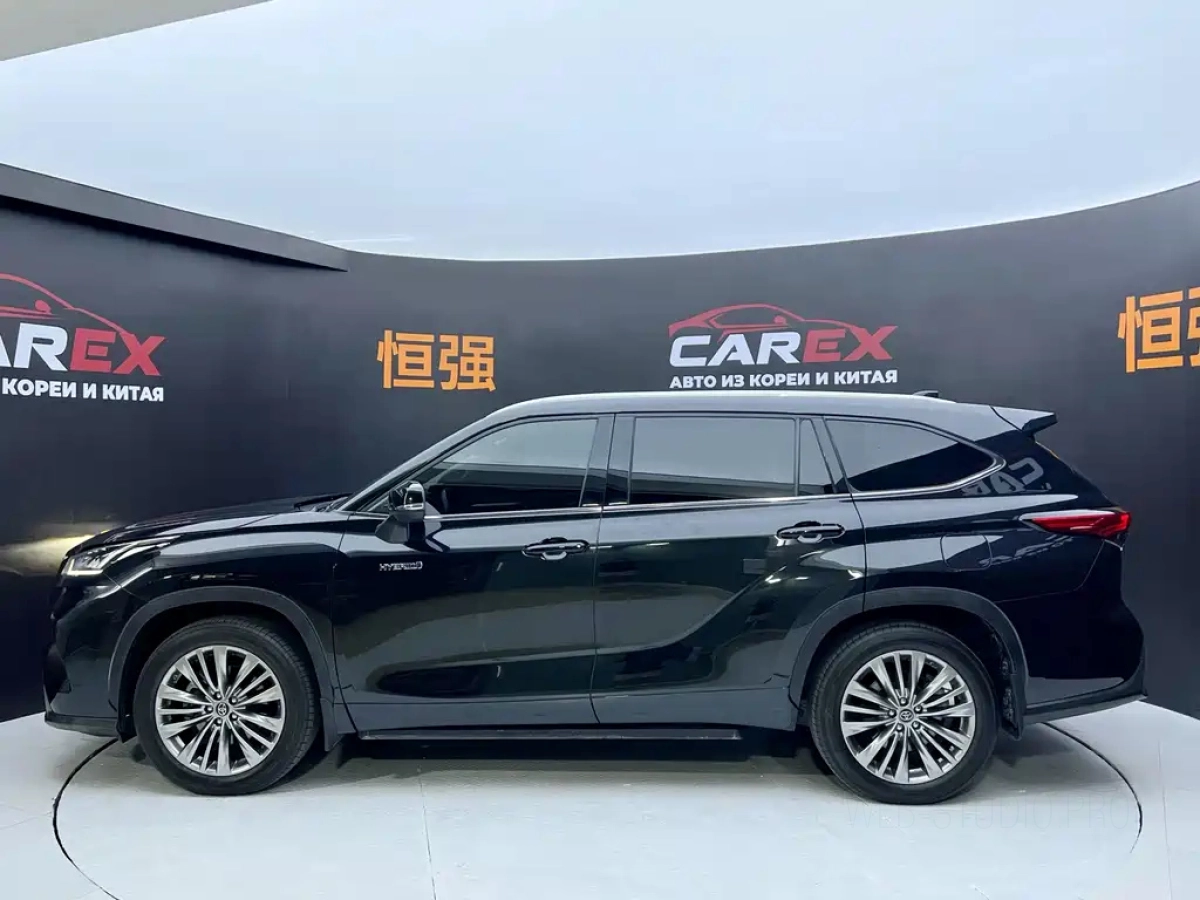 TOYOTA HIGHLANDER