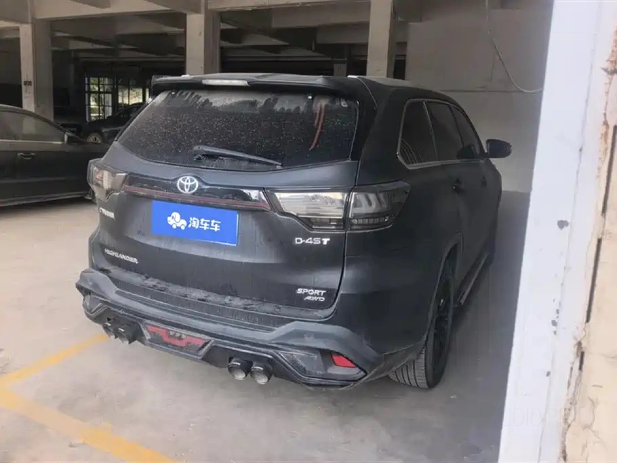 TOYOTA HIGHLANDER