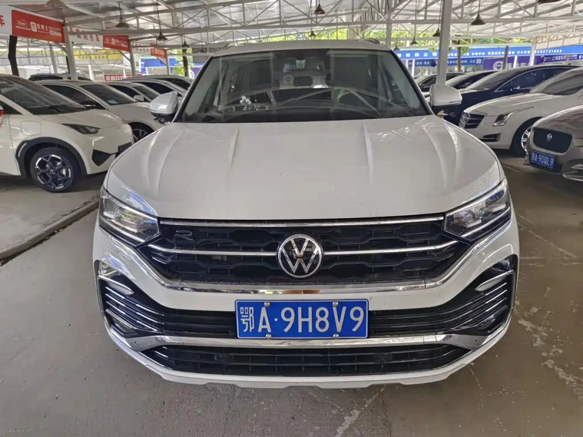 VOLKSWAGEN TAYRON X