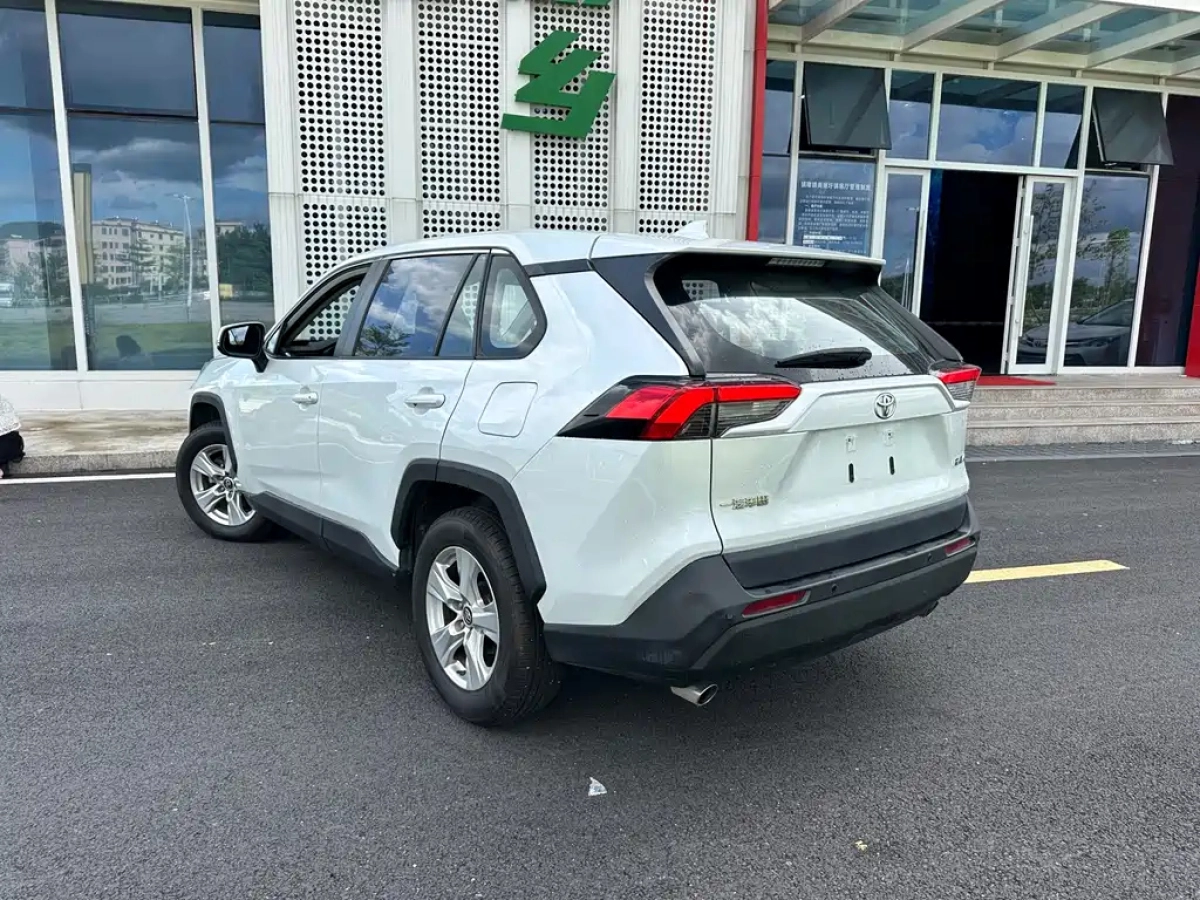 TOYOTA RAV4 RONGFANG