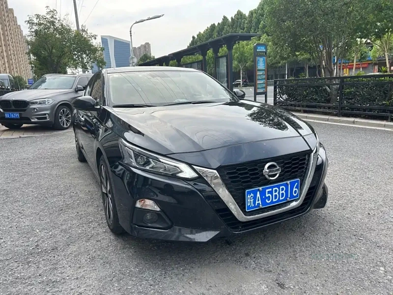 NISSAN TEANA