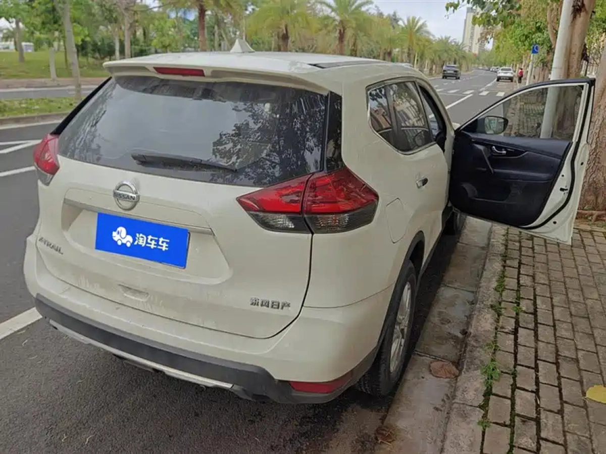 NISSAN X-TRAIL