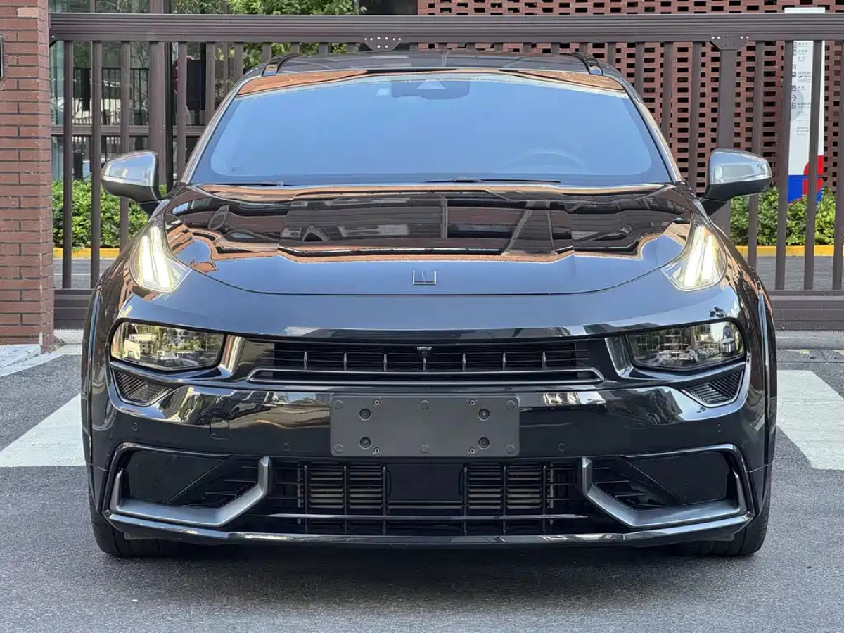 LYNK&CO 02 HATCHBACK