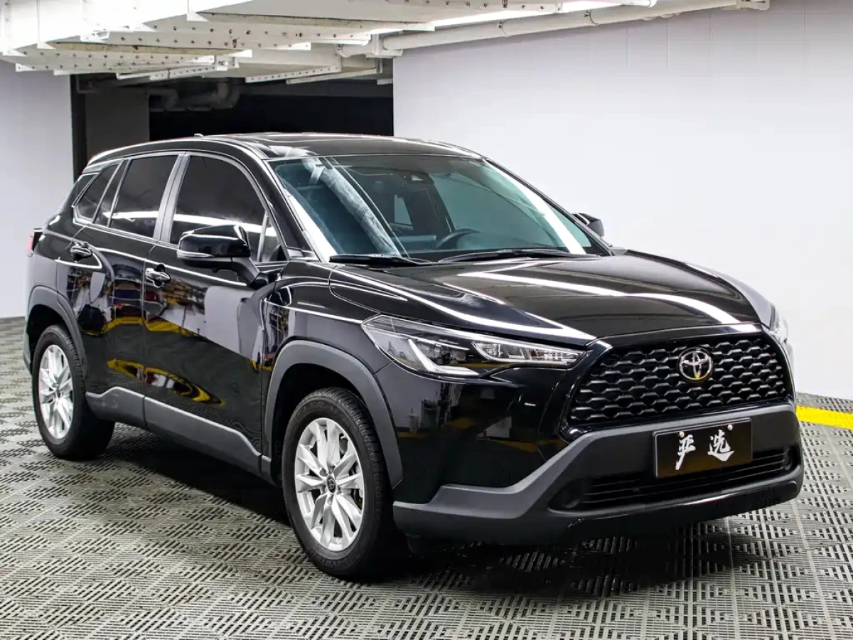 TOYOTA COROLLA CROSS